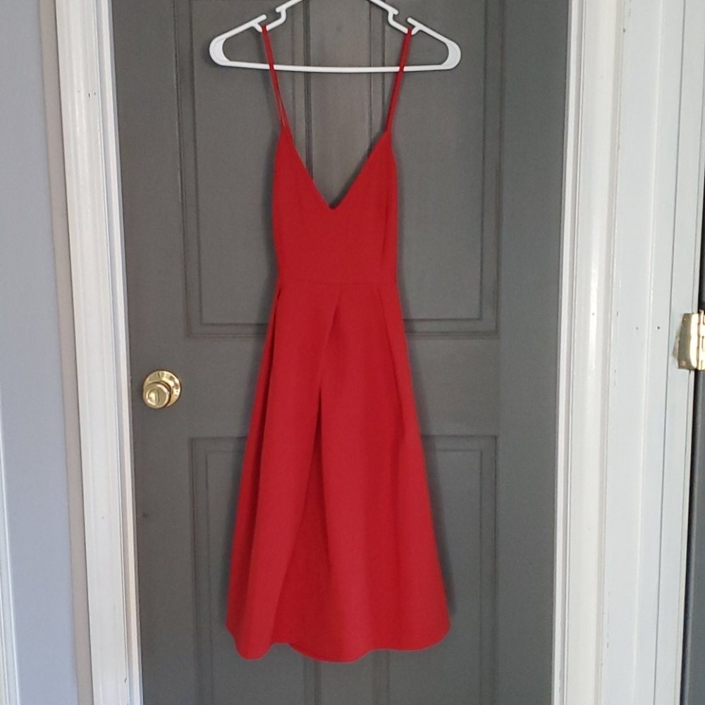 Midi crossback dresses with pockets!